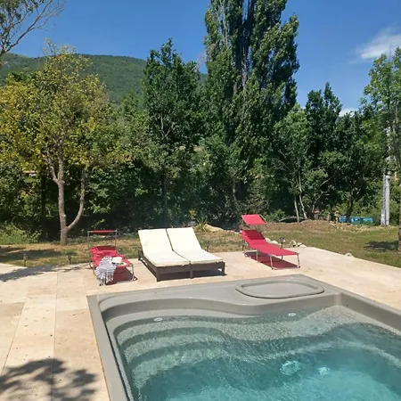 Maison De Village Neuve En Provence Apartman Les Omergues